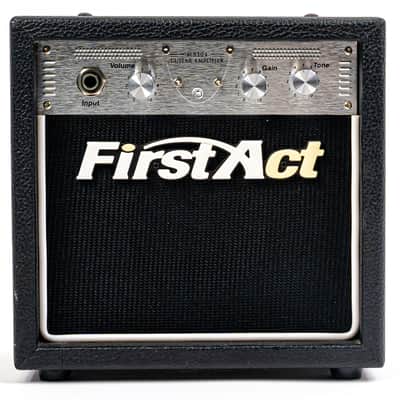 First Act MA104 Mini Guitar Amp – Pocket-Sized Practice Power image 2