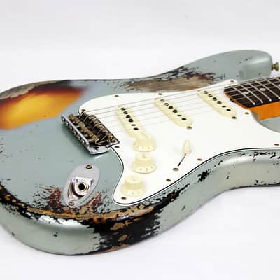 2025 Fender Custom Shop 1965 Stratocaster Super Heavy Relic - Super Faded Aged Firemist Silver over 3 Color Sunburst image 2