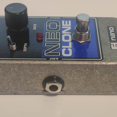 Electro-Harmonix Neo Clone Analog Chorus - Black / Blue image 5