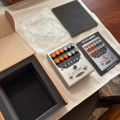 Origin Effects RevivalDRIVE Ghosting Overdrive - Silver/Orange image 6