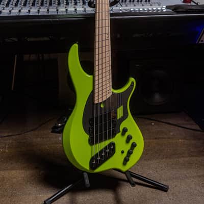 Dingwall NG3 Nolly 5-String - Ferrari Green Bild 4