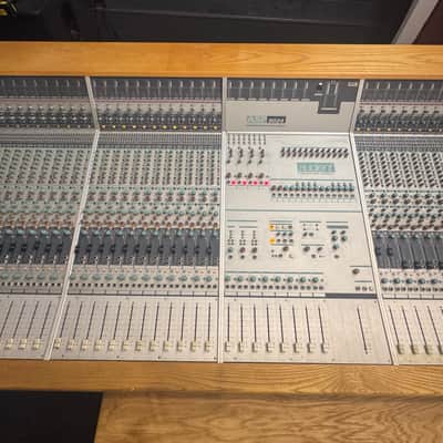 Audient ASP8024 24-channel analog console image 3