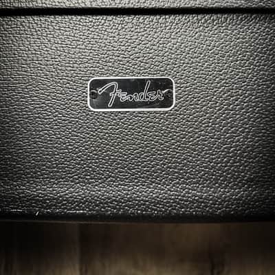 Fender Hard Shell Dreadnought Acoustic Guitar Case image 2