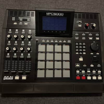 Akai MPC5000 Music Production Center 2008 - 2013 - Black image 2