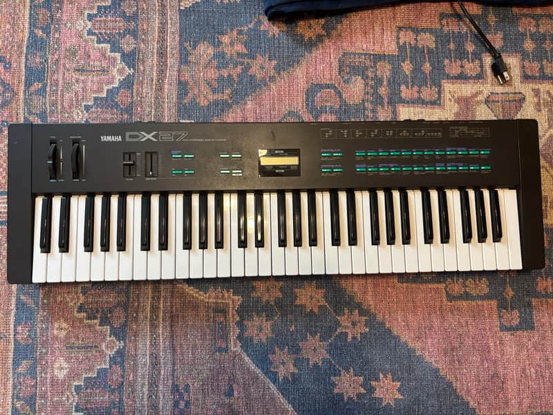 Yamaha DX27 61-Key Digital Programmable Algorithm Synthesizer | Reverb