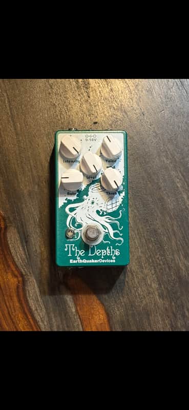 Vintage Vibes on a Budget: The Depths Optical Vibe Machine for $105