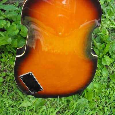 Aria Diamond Violin scroll bass 60's Sunburst image 4