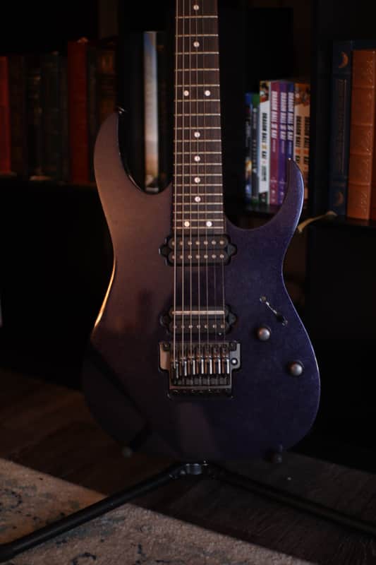 ギター Ibanez prestige rg1527 Guitar Test - Ibanez Prestige RG1527 - YouTube