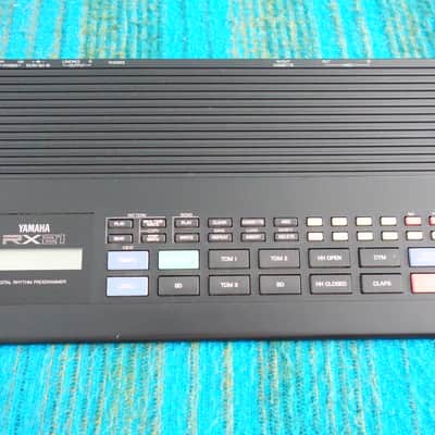 Yamaha RX21 Digital Rhythm Programmer / Drum Machine w/ AC Adapter - J028 image 4