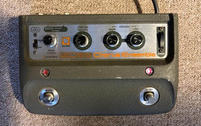 Boss CE-1 Chorus Ensemble | Reverb Sweden