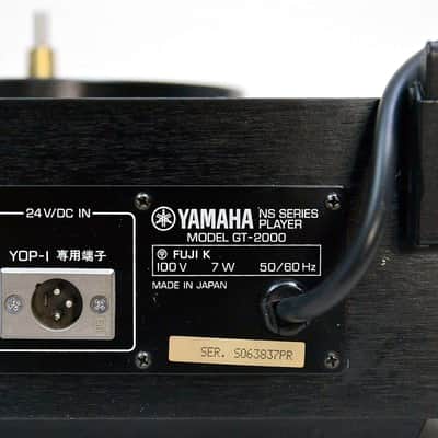 Yamaha GT-2000 Vintage LP Turntable in Near Mint Condition with Original Box image 4