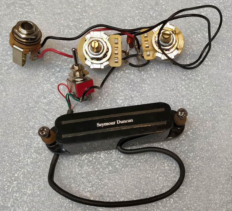Pre-soldered Ready-to-Go Custom Wiring Harness for Squier Bronco Bass | Seymour Duncan SHR-1 Hot Rails Humbucker +3-way Mini-Switch -> Series / Split / Parallel | Full-size CTS Pots + Switchcraft Output Jack image 1