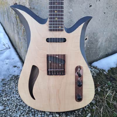 REB3L GUITARS tulip 2024 - matte Bild 4