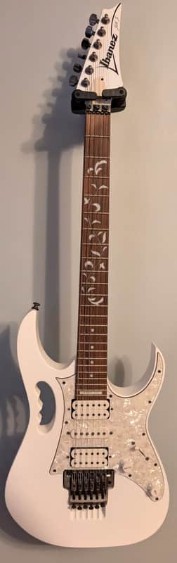 IBANEZ JEM555 \"Steve Vai\" モデル Ibanez JEM555 White Steve Vai シグネチャーモデル Ibanez JEM-555