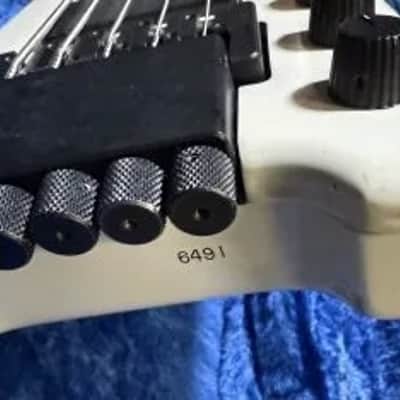 Steinberger XL-2 5 String Bass 1989 - the ultimate example a factory 5 String in the rare White finish. image 8