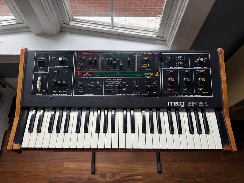 Moog Opus 3