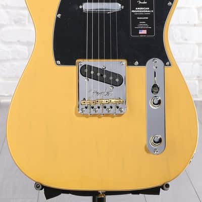 Fender American Professional II Telecaster - Butterscotch Blonde with Maple Fingerboard (TeleAP2MBBd1) image 2