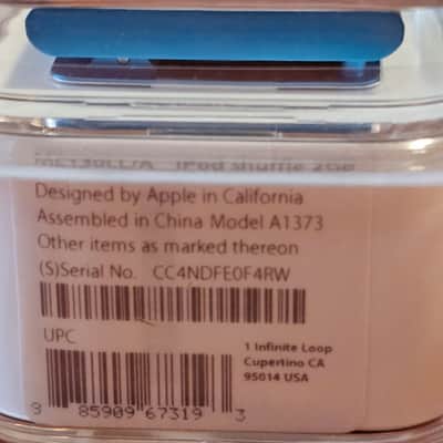Apple iPod Shuffle 2 GB ME130LL/A Apple in Original Packaging image 2