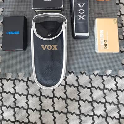 Lot pédales guitare – DS‑2 + RC‑3 + Daiquiri Compressor + Vox Wah + alim + patch cables Fender image 15