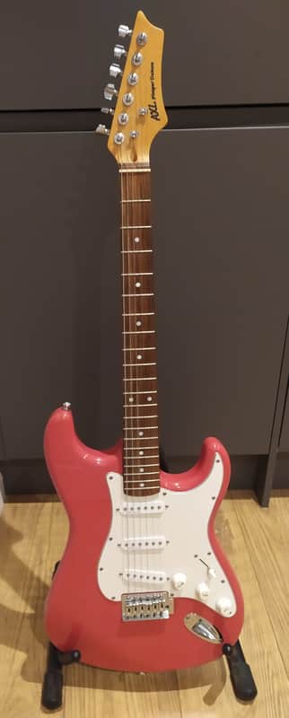 AXL Player Deluxe Stratocaster Pink EMG Pickups image 1