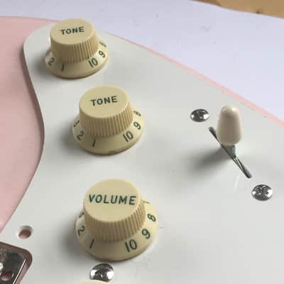 3 Lefty Fender Vintage Reissue Guitar Strat Knobs Relic Aged White Green Fonts image 6