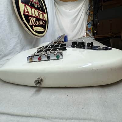 Fender American Performer Jazz Bass 4-string J-Bass with Gig Bag 2019 - Arctic White / Rosewood fingerboard image 16
