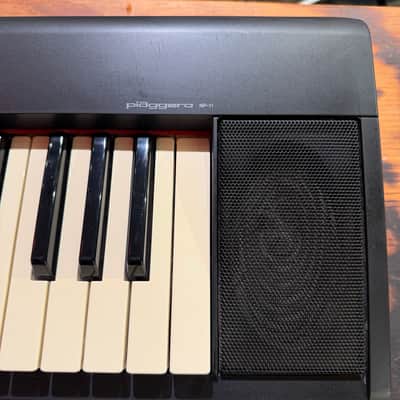 Yamaha Piaggero NP-11 Portable Piano 2010s - Black image 4