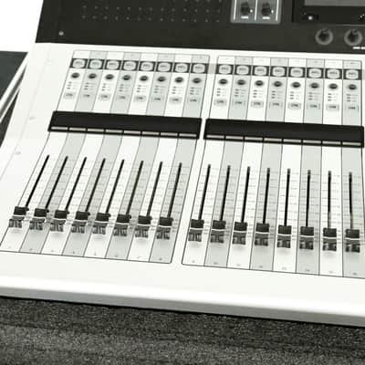 Yamaha TF3 24-Channel Digital Audio Mixer with Road Case CG0144F *ASK FOR SHIPPING* image 5