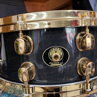 Mapex Black panther 6 1/2 x 14 snare drum with gold hardware image 5