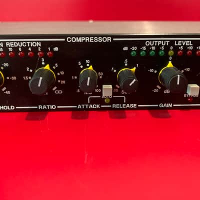 Stereo Compressor/Gate with XLR Connectors Drawmer DL241 Last One $880 Less Than Sweetwater. image 5