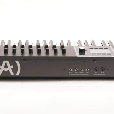 Arturia KeyLab 88 mk3 88-key Weighted Hammer-action Keyboard Controller (Black) image 5