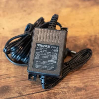 Shure BLX4R Wireless Receiver - H9 Band image 8