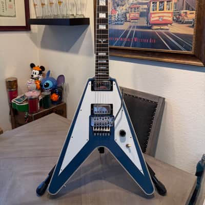 Gibson Custom Shop Richie Faulkner Signature Flying V Custom 2023 - 2024 - Pelham Blue image 1