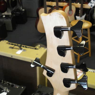 G Gould GGJ5 5string bass with deluxe gigbag imagen 8
