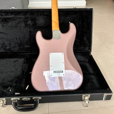 Fender Vintera '60s Stratocaster Modified with Pau Ferro Fretboard 2019 - 2023 - Burgundy Mist Metallic image 8