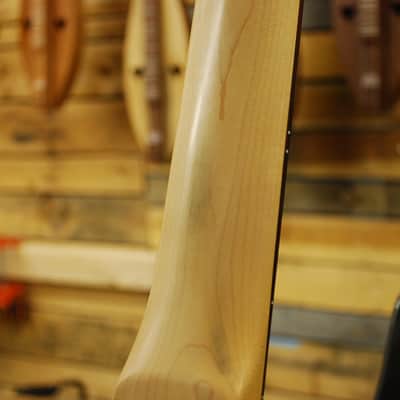 Hamer 5-String Slammer Series Bass image 10
