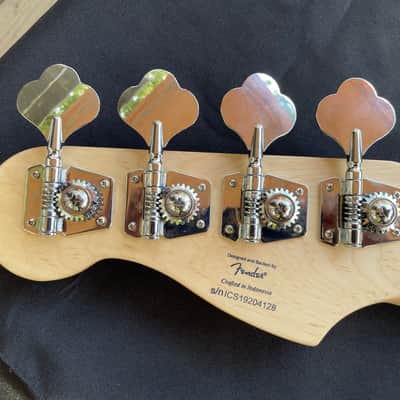 Squier Affinity pj bass neck 2023 image 3