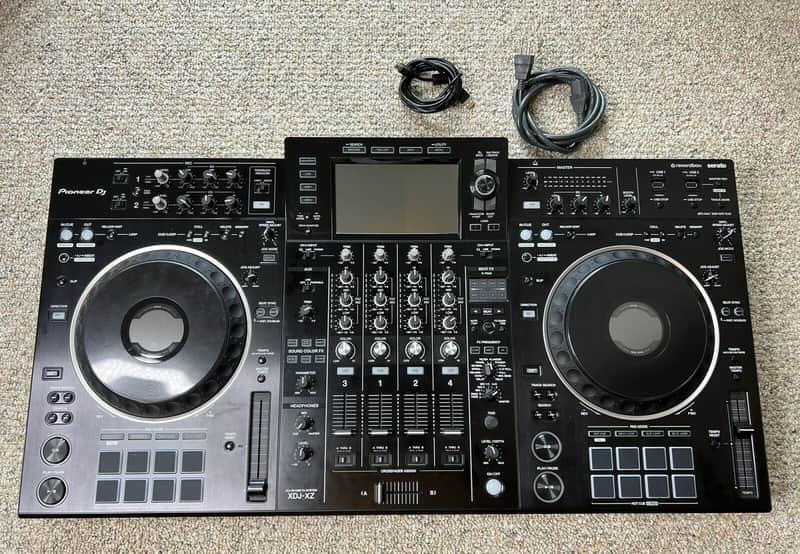 Pioneer DJ XDJ-XZ Digitales DJ-System (leicht gebraucht) image 1