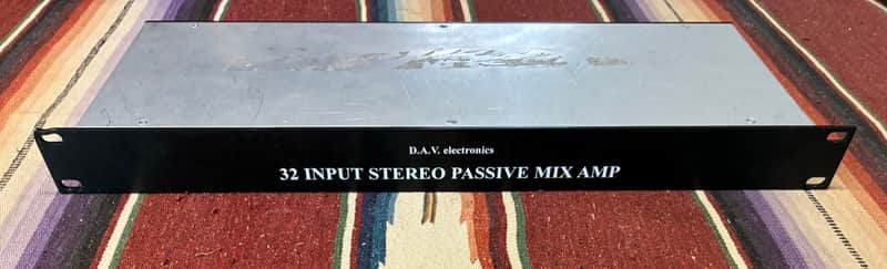 DAV Electronics 32 Input Stereo Passive Mix Amp Summing unit image 1