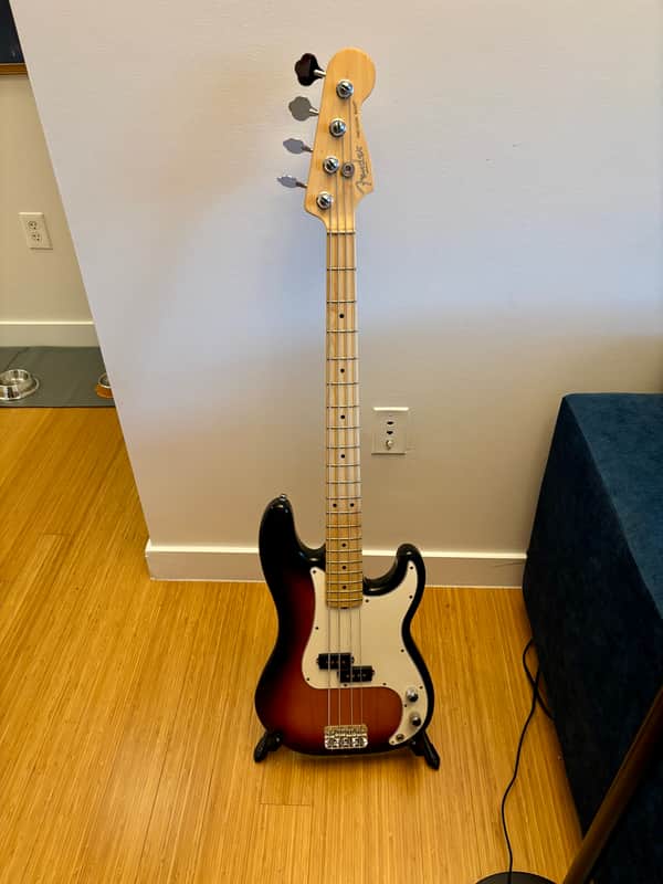 ベース 2005 Fender American Precision Bass Fender American Precision Bass 2005 - Sunburst | Reverb