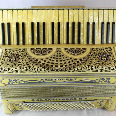 8421 - Decorated Buttercream Galanti Aristocrat NY Piano Accordion LMMM 41 120 - FIXER UPPER FOR PARTS OR REPAIR image 2