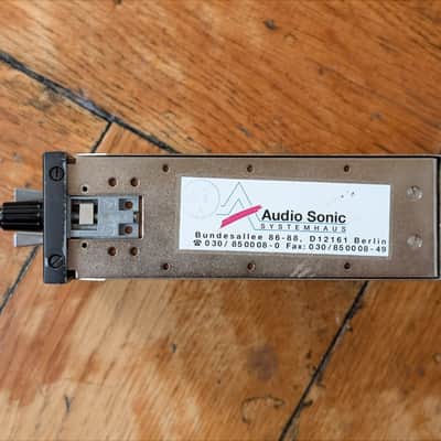 With audio demo: Neumann V476b mic preamp - Discrete & transformer balanced - Plug & Play image 7