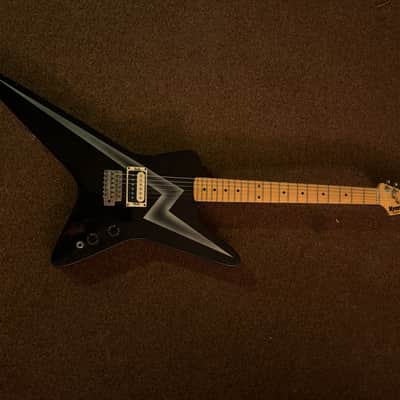 Kramer Voyager Strathead 1981 - Lightning bolt image 1
