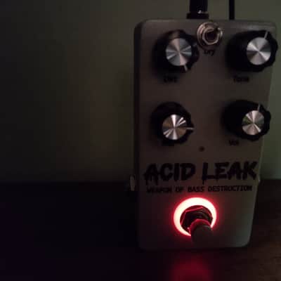 Acid Leak - Handmade, raw transistor Bass Distortion image 8
