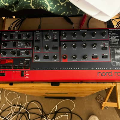 Nord Lead Rack Rackmount Virtual Analog Synthesizer 1995 - 1997 - Red image 3