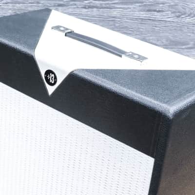 Divided by 13 1x12F Cab Open-Back Design Celestion G12H 16-Ohm Guitar Cabinet image 6