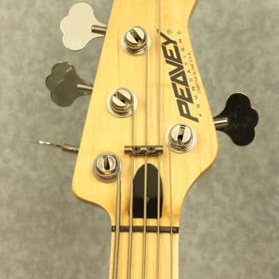 Peavey Foundation 5-String Electric Bass Made in USA with Case image 4
