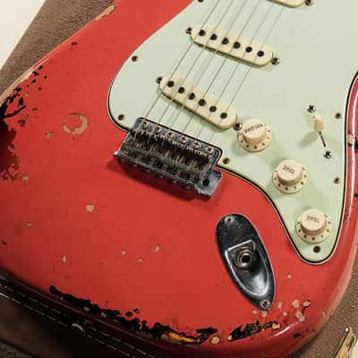 Fender Custom Shop Michael Landau 1963 Stratocaster Fiesta Red Over 3-Color Sunburst [R95825] (05/05) image 12