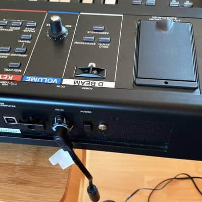 ROLAND JUNO Gi Mobile Synthesizer with Digital Recorder Synth Keyboard Good Condition image 6