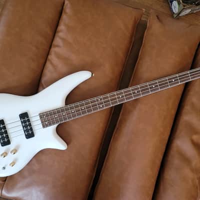 Jackson JS Series Spectra Bass JS3 Snow White 4-String Active Bass - Gold Hardware image 3
